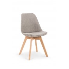 K303 šviesiai pilka medinė kėdė