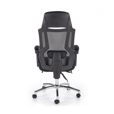 FREEMAN guide office chair on wheels and drop down footrest 2
