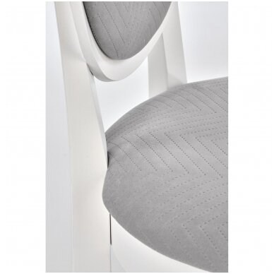 VELO baltos / pilkos spalvos medinė kėdė 2